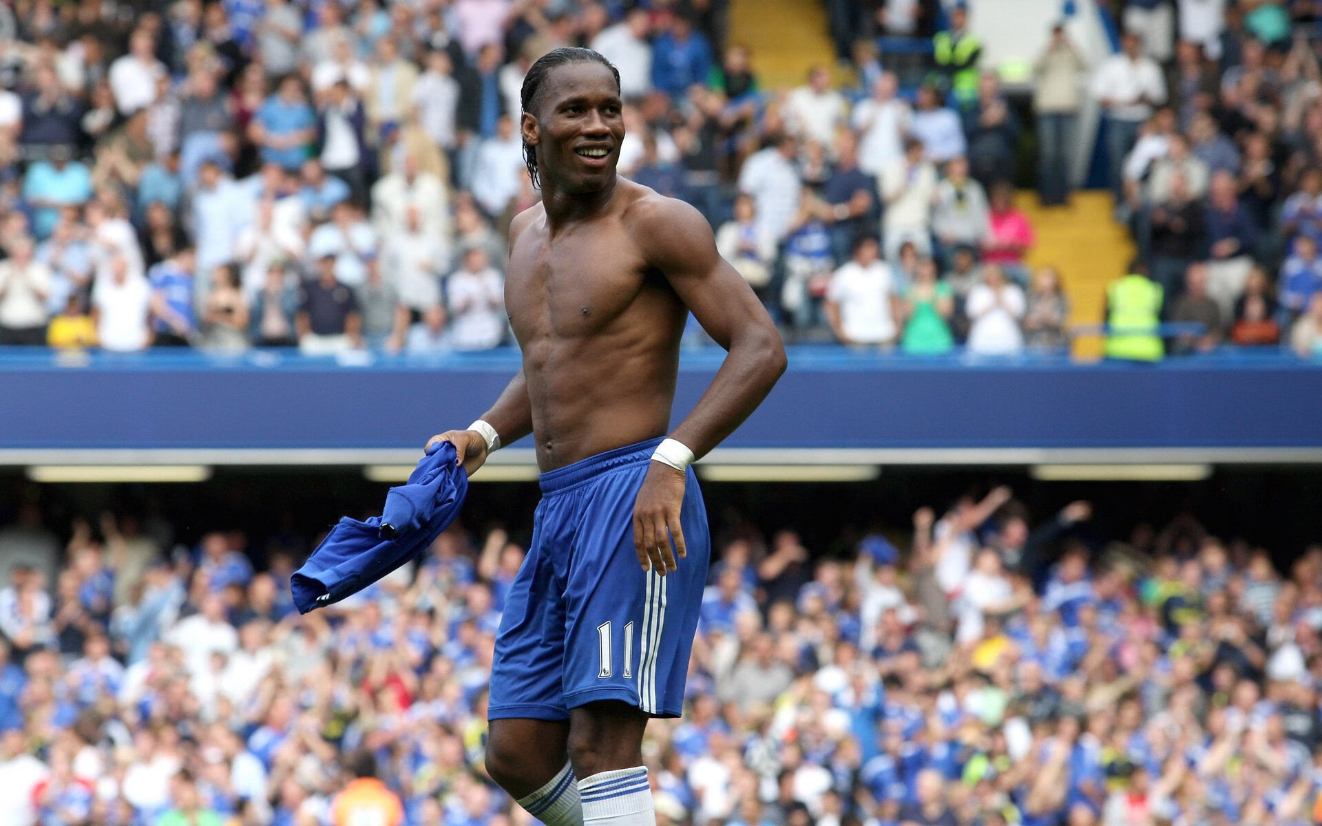 kaiyun电竞-特色足球赛事频繁举办，推动全民体育热潮持续升温，足球特色活动方案